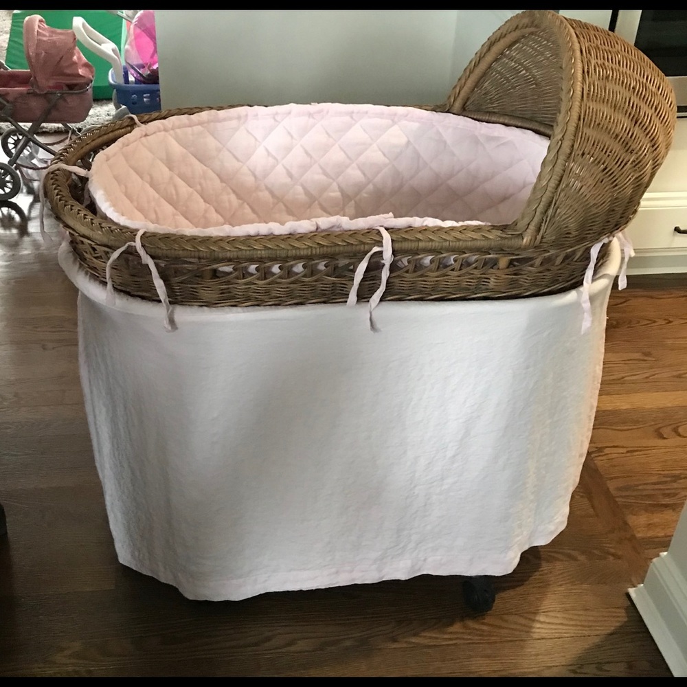 Pottery Barn Bassinet with mattress and bedding